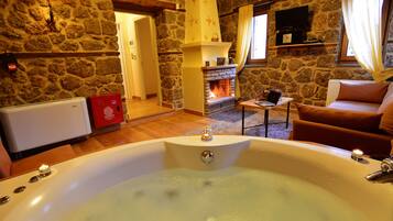 Jetted bathtub