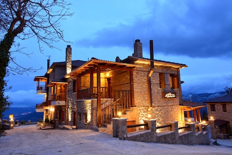 Fachada de la propiedad