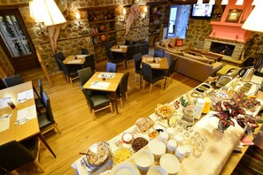 Tägliches inbegriffenes Frühstücksbuffet