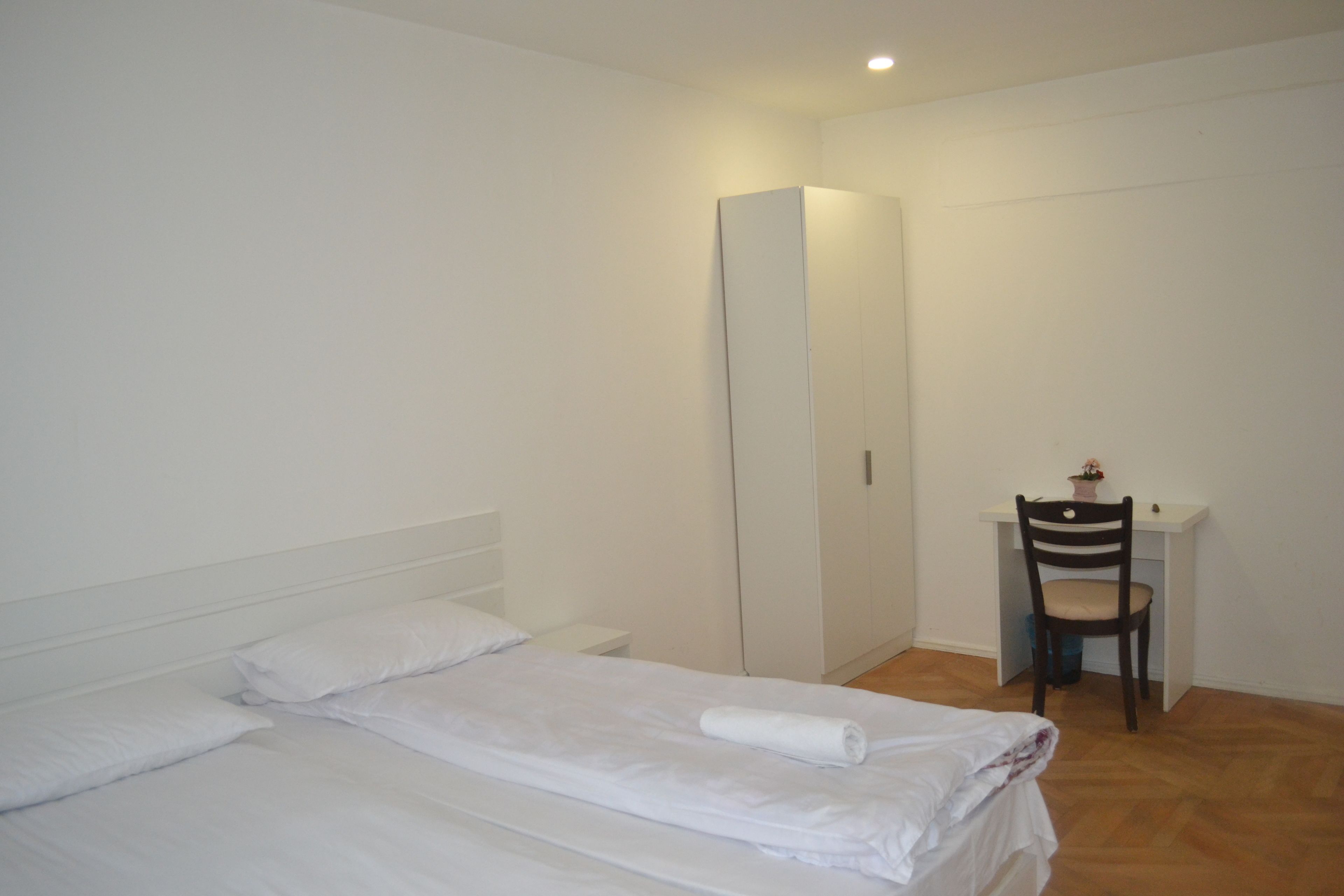 Basic-Doppel- oder -Zweibettzimmer | 1 Schlafzimmer, hochwertige Bettwaren, Minibar, Zimmersafe