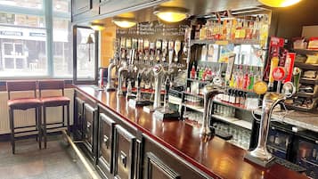 Bar (en la propiedad)