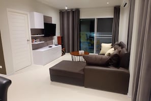 4 bedrooms, rollaway beds, free WiFi - Baan Pooh Pool Villa (Hua Hin)