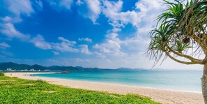 Beach nearby - Hotel Tomas Nago (Nago)