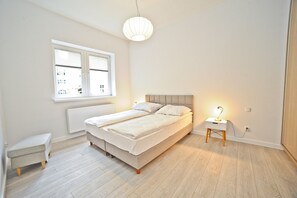 Basic Suite, 1 Bedroom, Non Smoking, Kitchen | 1 bedroom, individually decorated, individually furnished - Laguna Centrum Apartments (Sopot)