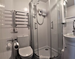 Twin kamer, en-suite badkamer | Badkamer met douche