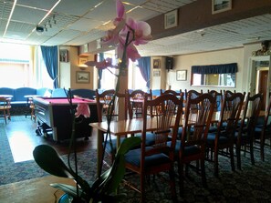 Bar (on property) - The Hopton Hotel (Blackpool)