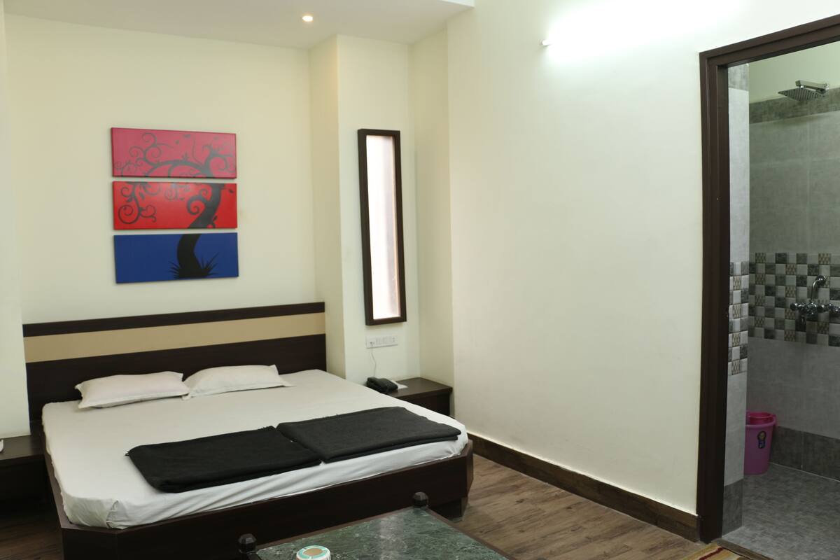 Rollaway beds, bed sheets
