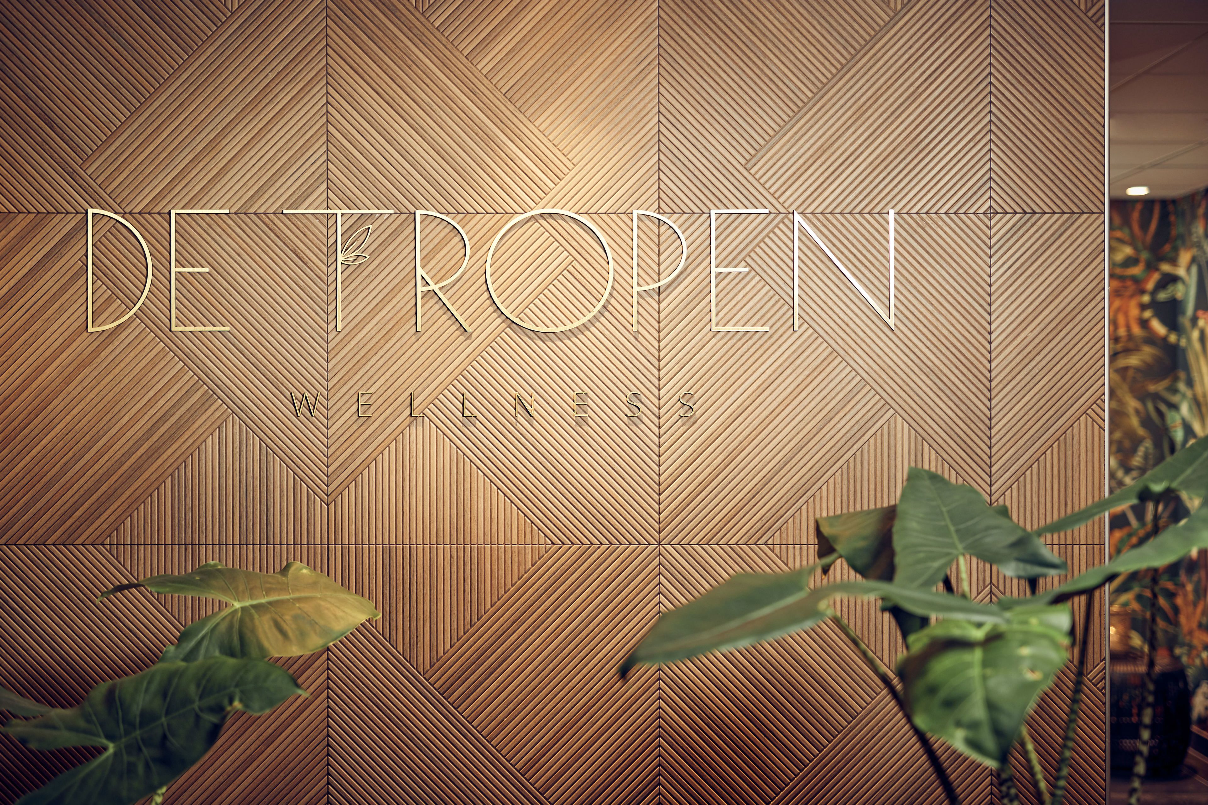 sauna, steam room, body treatments, facials, massages