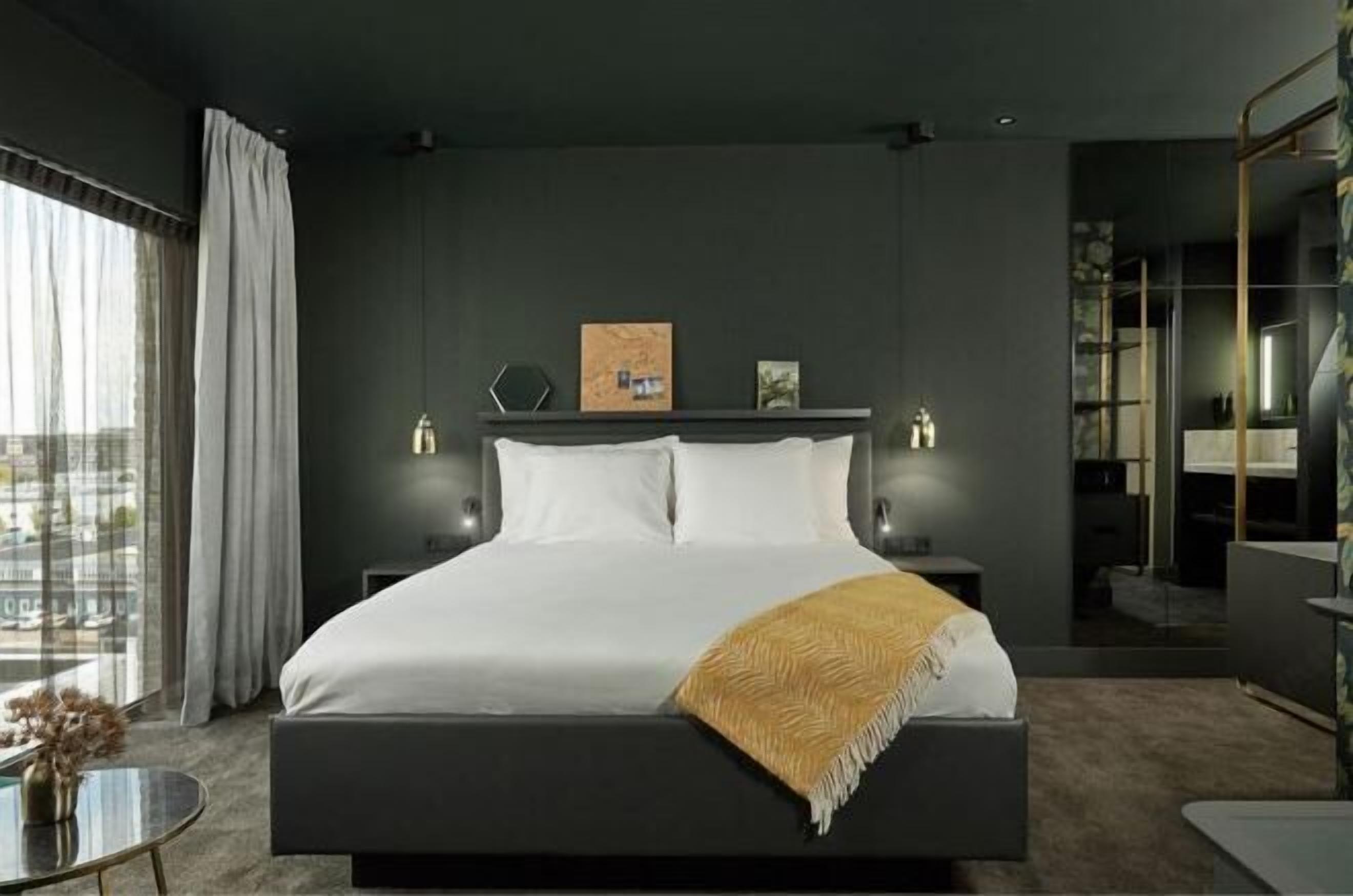 In-room safe, desk, laptop workspace, blackout curtains