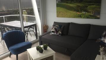 Hypo-allergenic bedding, free WiFi