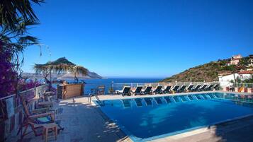 Standard Room, Sea View | Private pool