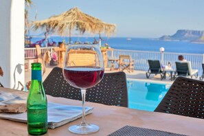 Poolbar