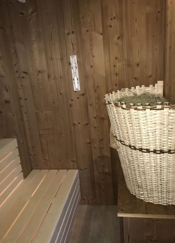 Phòng xông hơi sauna