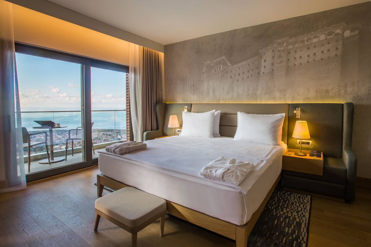 premium room | 1 bedroom, egyptian cotton sheets, premium bedding, down duvets