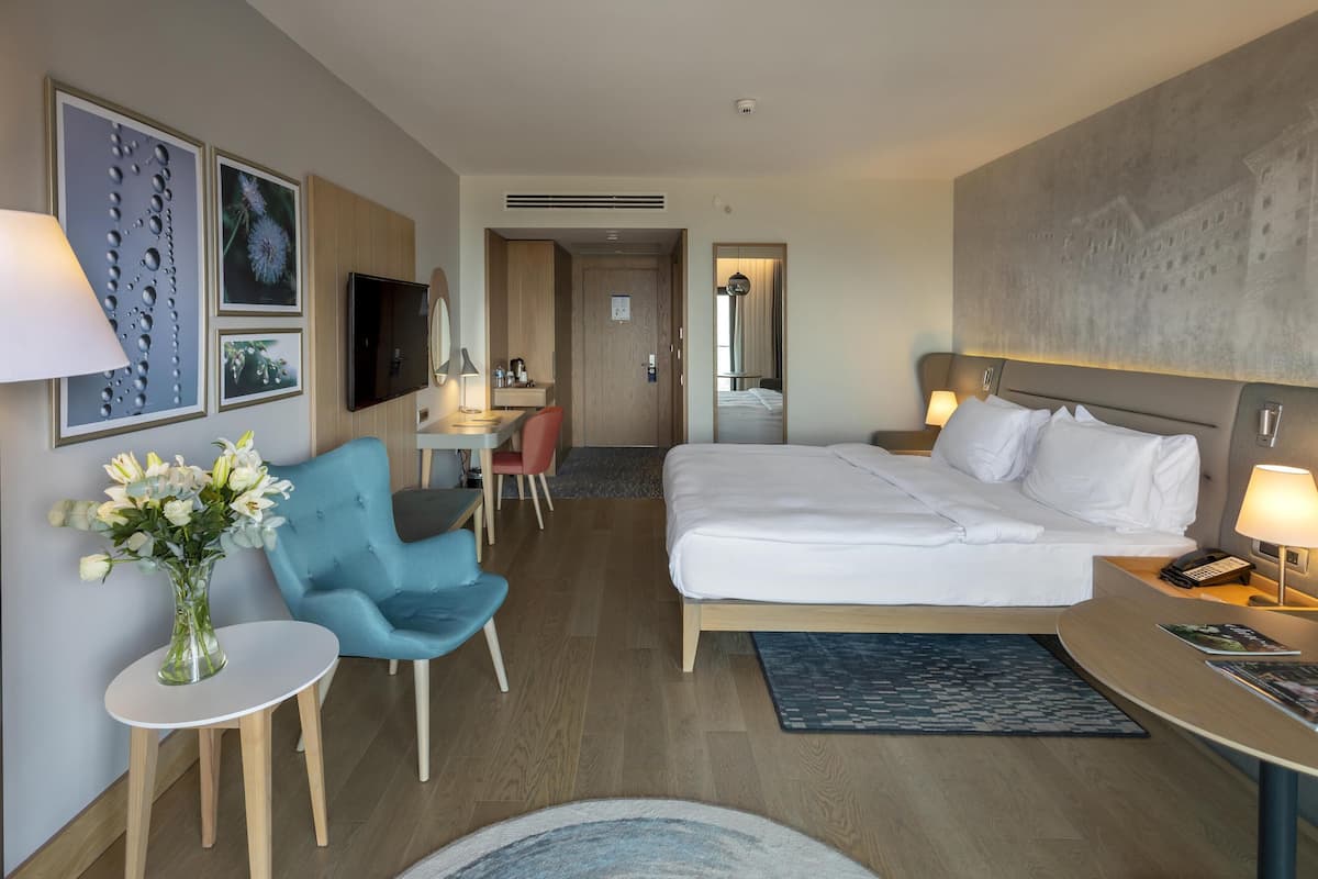 Standard Room | 1 bedroom, Egyptian cotton sheets, premium bedding, down comforters