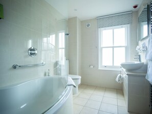 Superior Double Room | Bathroom | Combined shower/tub, free toiletries, towels - The Seaview Hotel (Seaview)