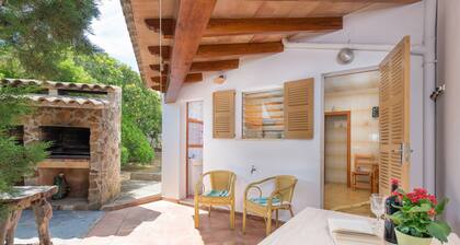 BARCELO-DANUS - Chalet with terrace in Porto Colom. Free WiFi