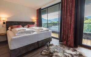 2 bedrooms, iron/ironing board, free WiFi, bed sheets - SR, Top 19 - Ap. 93m² mit 2 SZ, Balkon 22m² (Zell am See)
