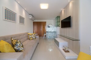 Club-Apartment, Mehrere Betten, barrierefrei, Nichtraucher | Wohnbereich