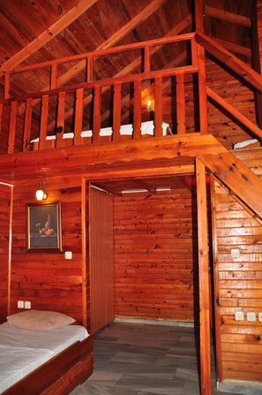 Bungalow | Barnesenger (inkludert) og sengetøy