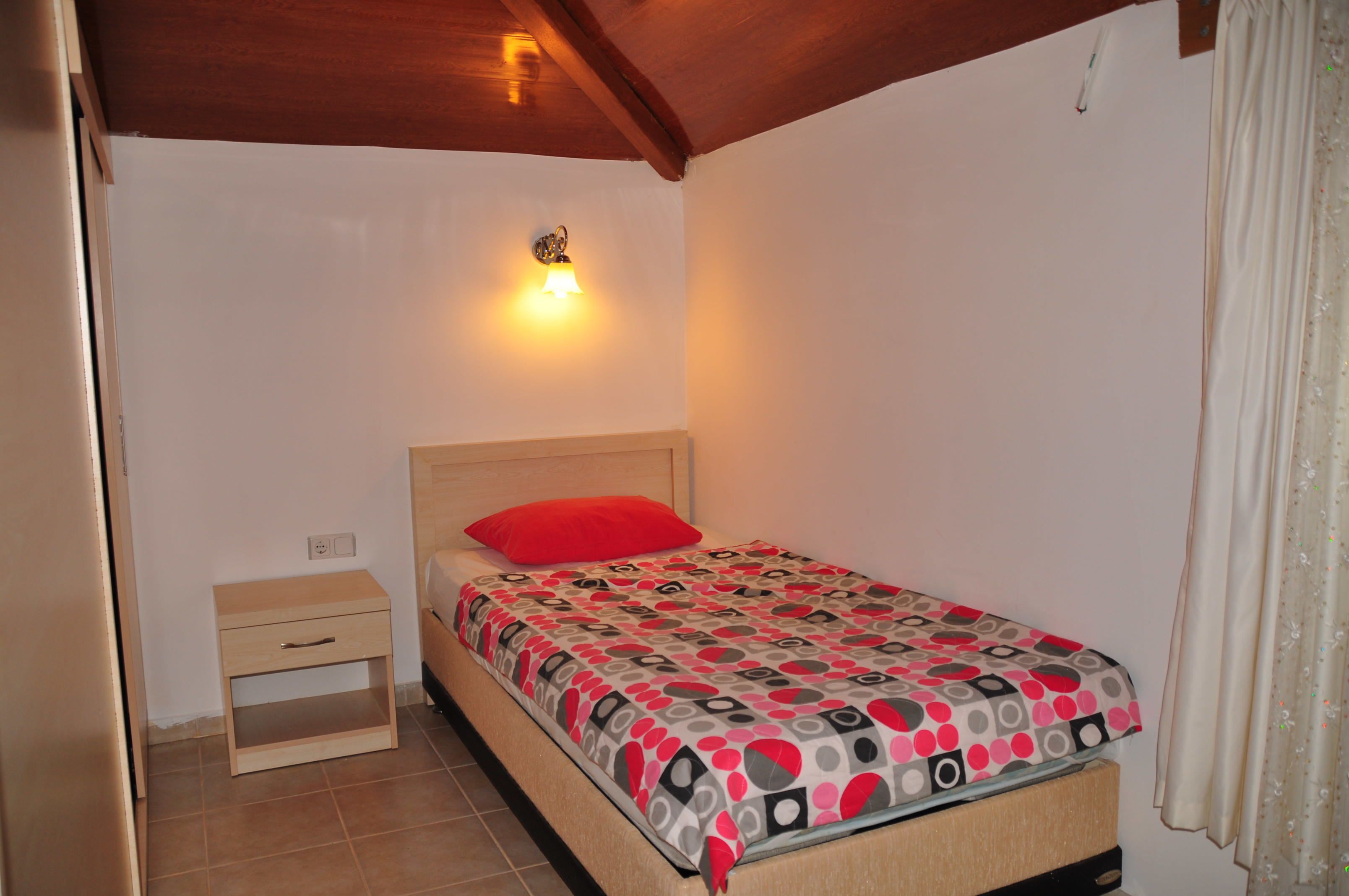 Barnesenger (inkludert) og sengetøy