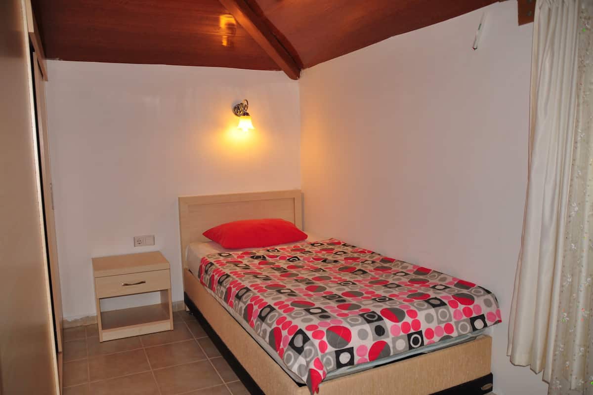 Barnesenger (inkludert) og sengetøy