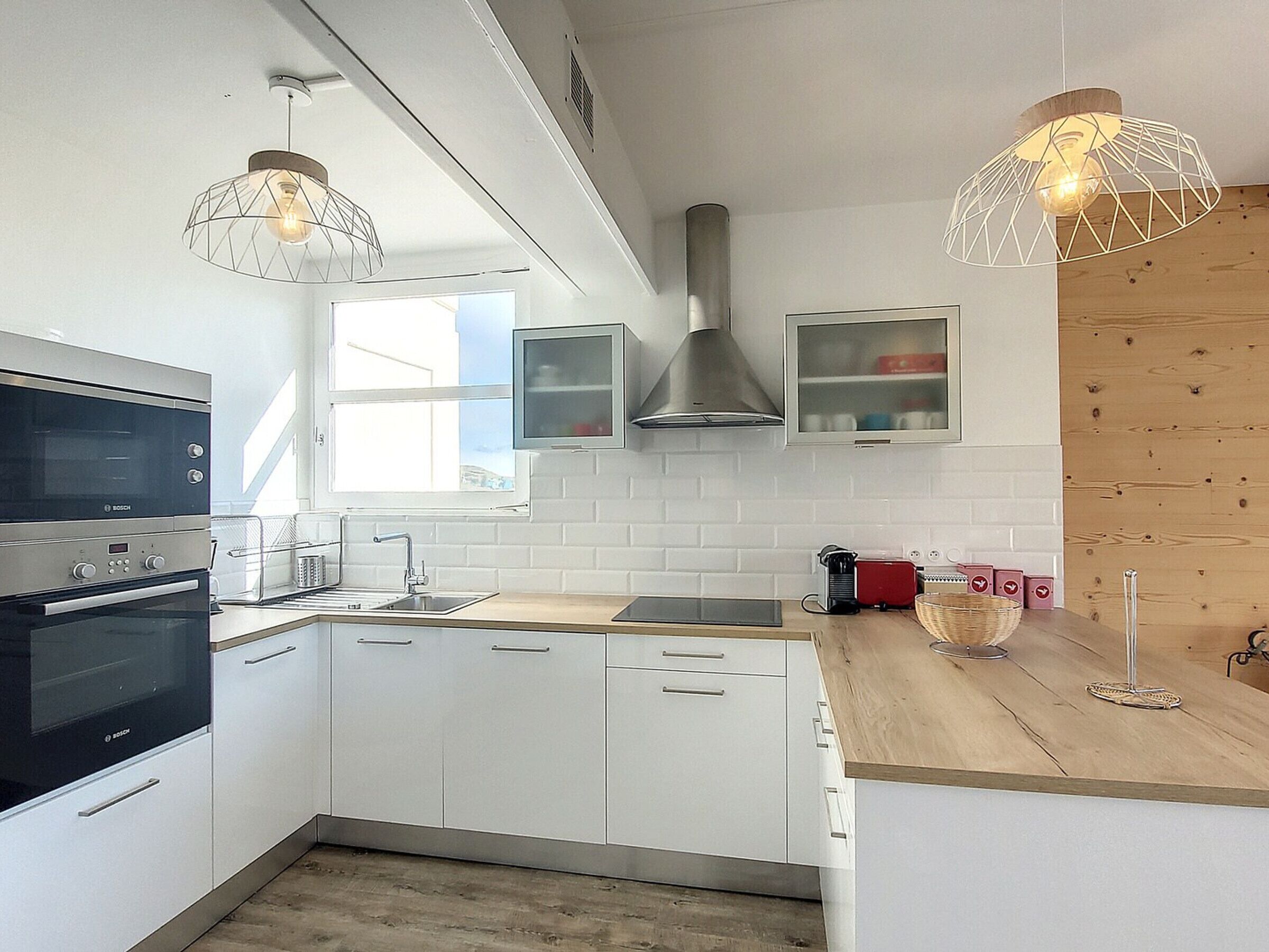 冰箱、微波炉、烤箱、炉灶