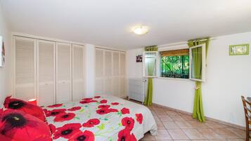 1 bedroom, iron/ironing board, WiFi