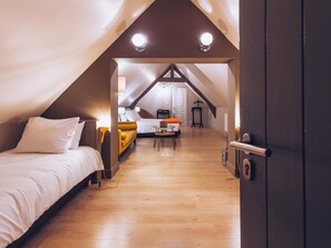 Room - Plumes & Coton (Écurie)