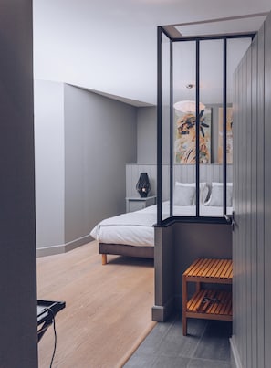 Superior Double or Twin Room, Private Bathroom, Garden View (Chambre Plumes) | Lobby - Plumes & Coton (Écurie)
