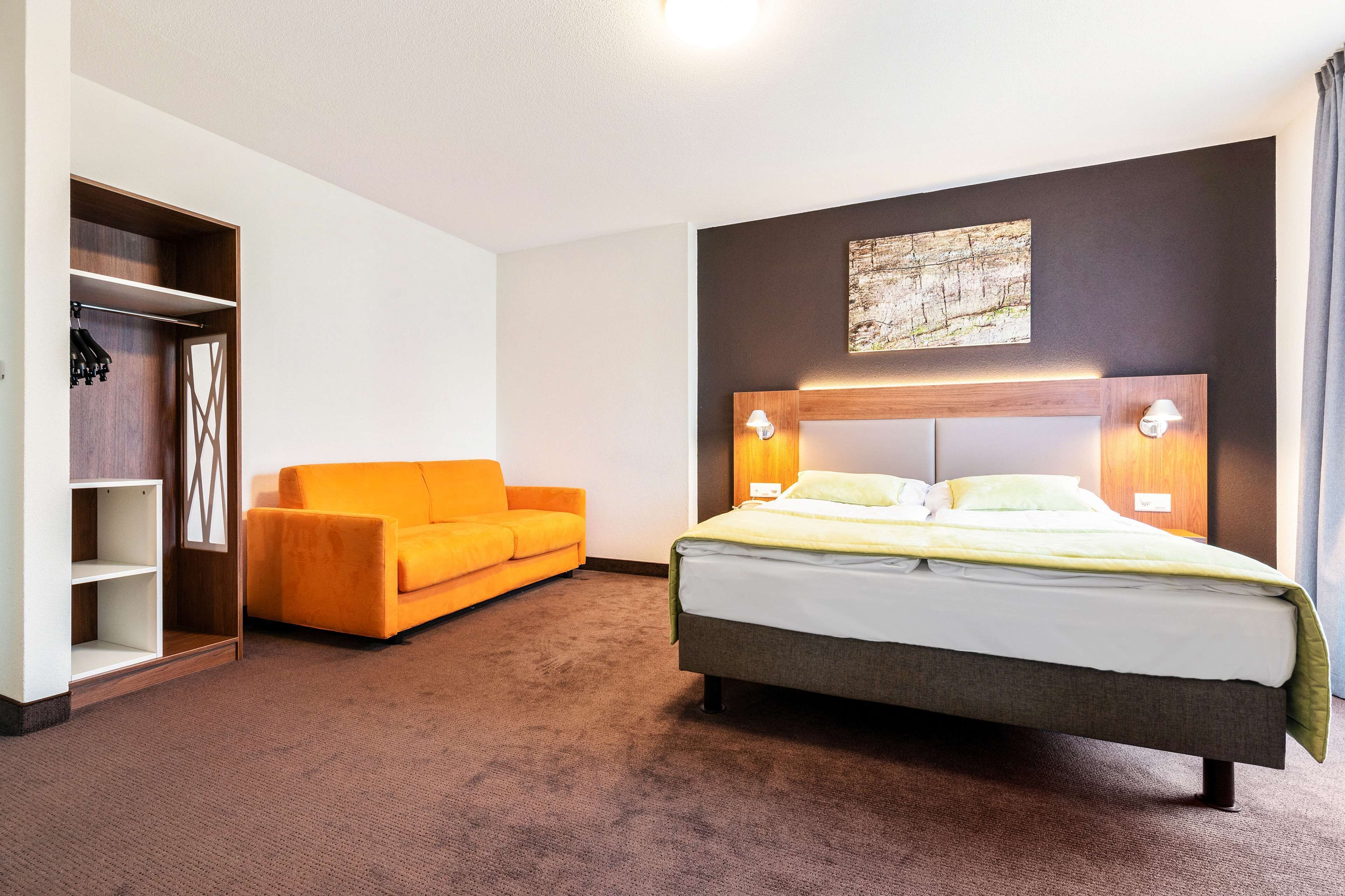 standard room, multiple beds | premium bedding, individually furnished, desk, laptop workspace