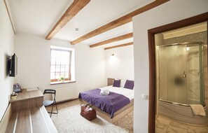 Doppelzimmer, 1 King-Bett | Hochwertige Bettwaren, Minibar, Zimmersafe, Schreibtisch