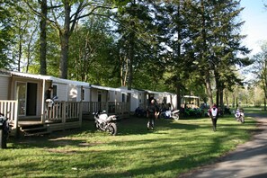 كارافان - غرفتا نوم | إطلالة على الحديقة