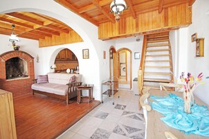 Exclusive Villa | Living room | LED TV