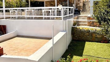 Habitación triple | Jardín
