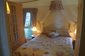 Mobile Deluxe-Unterkunft, 2 Schlafzimmer (The Vogue) | 3 Schlafzimmer, hochwertige Bettwaren, individuell dekoriert