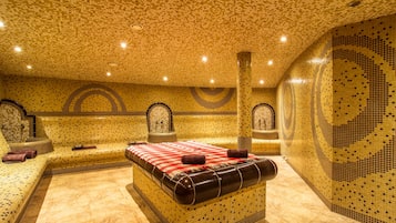 Salas de tratamiento para parejas y baño turco o hammam