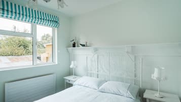 Double Room, 1 Double Bed | Free WiFi, bed sheets