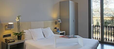 Rideaux occultants, Wi-Fi gratuit, draps fournis