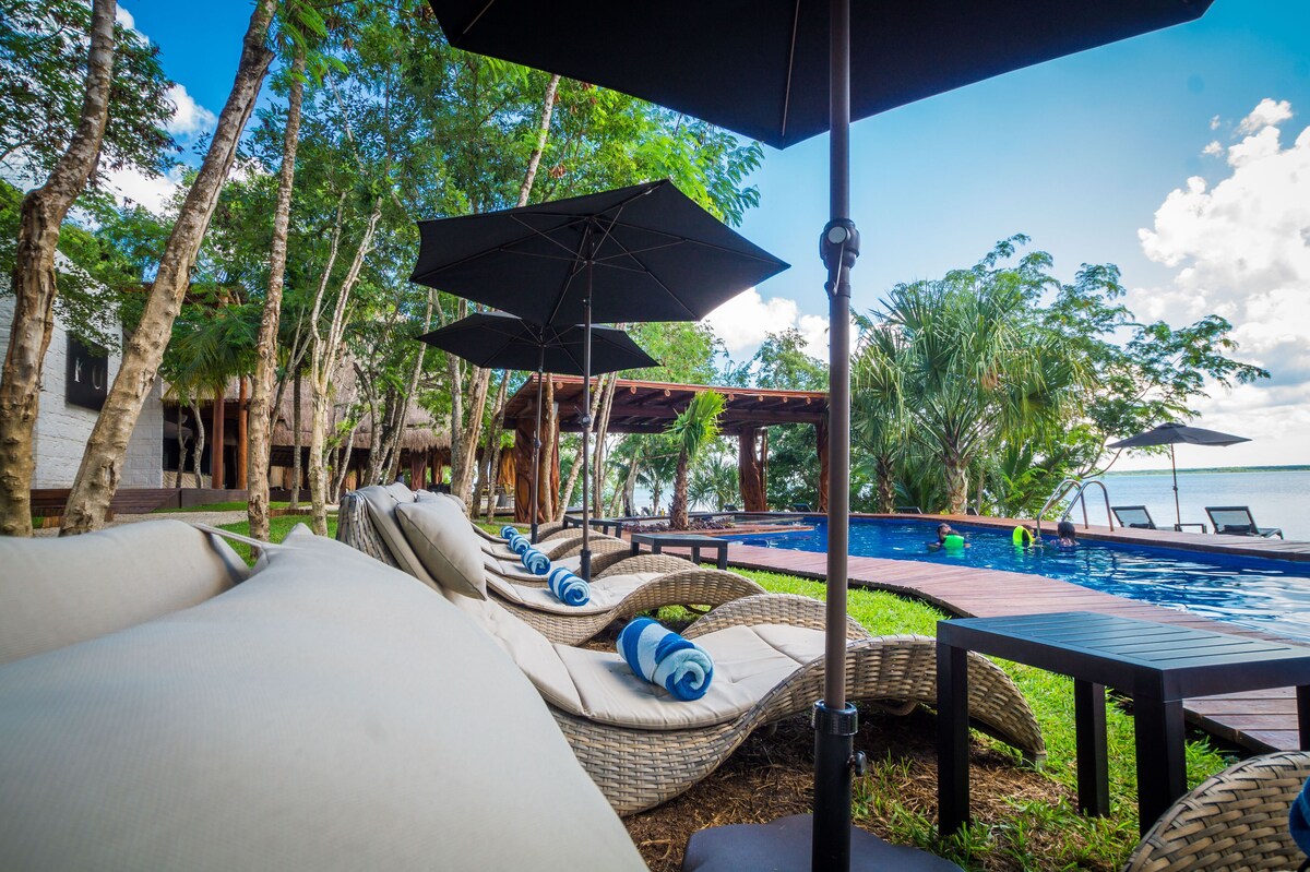 Mia Bacalar Luxury Resort & Spa Pool
