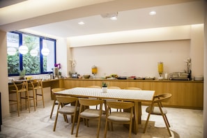 Daily buffet breakfast (EUR 6.00 per person)