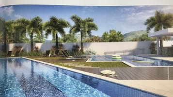 2 piscinas externas, funciona das 10h às 18h, barracas de cortesia