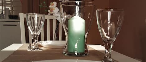 Apartment, 1 Bedroom, City View | In-room dining