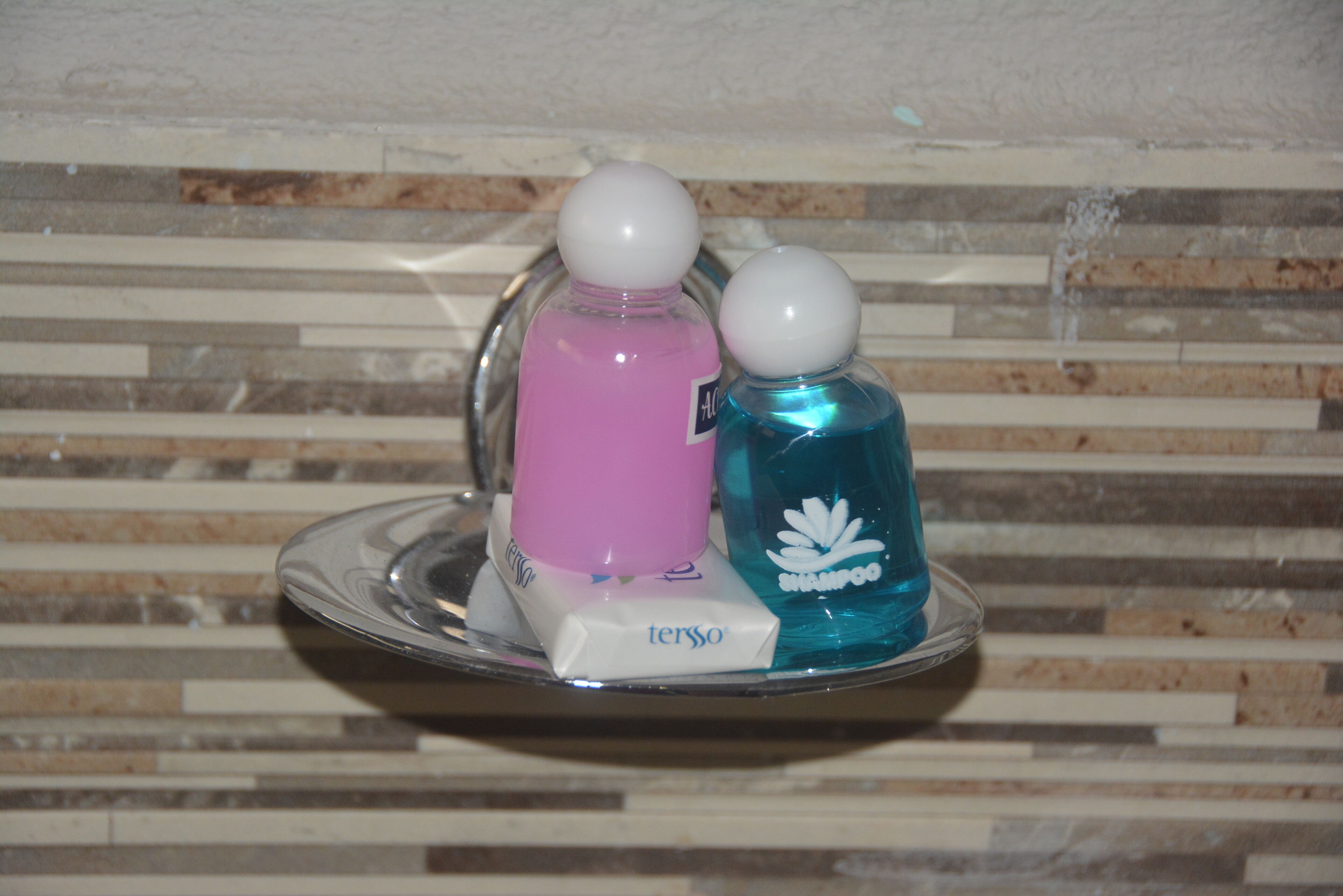 shower, free toiletries, towels