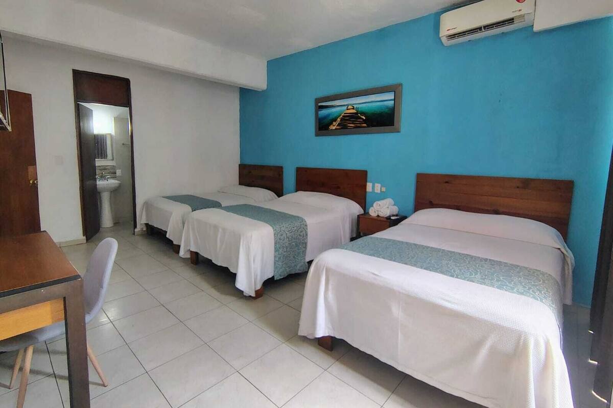Standard Triple Room | 1 bedroom, desk, soundproofing, WiFi (free)