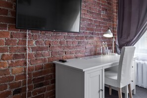 1 bedroom, in-room safe, free WiFi
