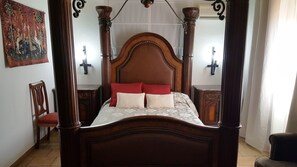 Habitación con 1 cama matrimonial o 2 individuales | Wifi gratis y ropa de cama
