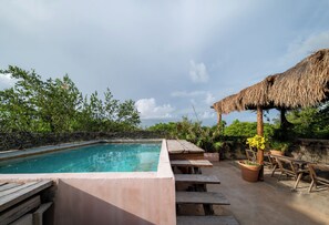 2 piscinas al aire libre