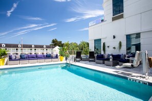 Outdoor pool - voco St. Augustine Historic Area by IHG (St. Augustine)