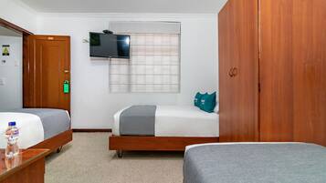 Standard Quadruple Room | Premium bedding, minibar, free WiFi, bed sheets